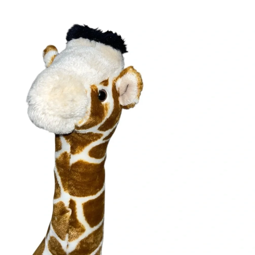 Giraffe plush 18” stuffed animal Aurora